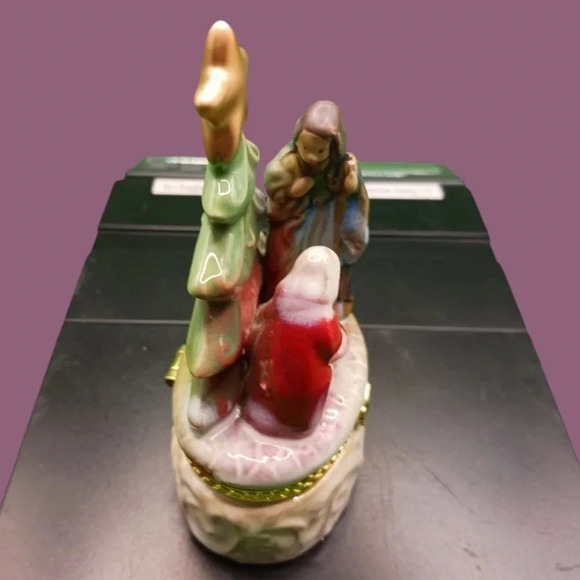 Momentum vtg nativity small trinket box multicolor - Picture 3 of 7